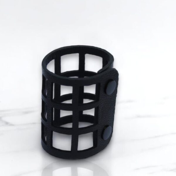 Lederarmband mit quadratischen Ausschnitten, handgefertigt, Unisex, aus echtem Leder